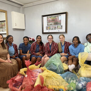 Holy Rosary School donate to Hospice East Rand